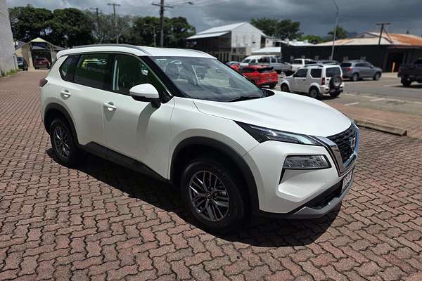 2025 Nissan X-TRAIL ST T33