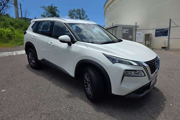 2025 Nissan X-TRAIL ST T33