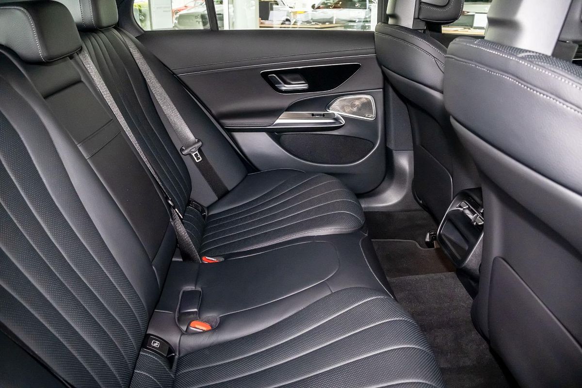 W214 805+055MY E200 SED 4dr 9G 9sp 2.0T/17kW