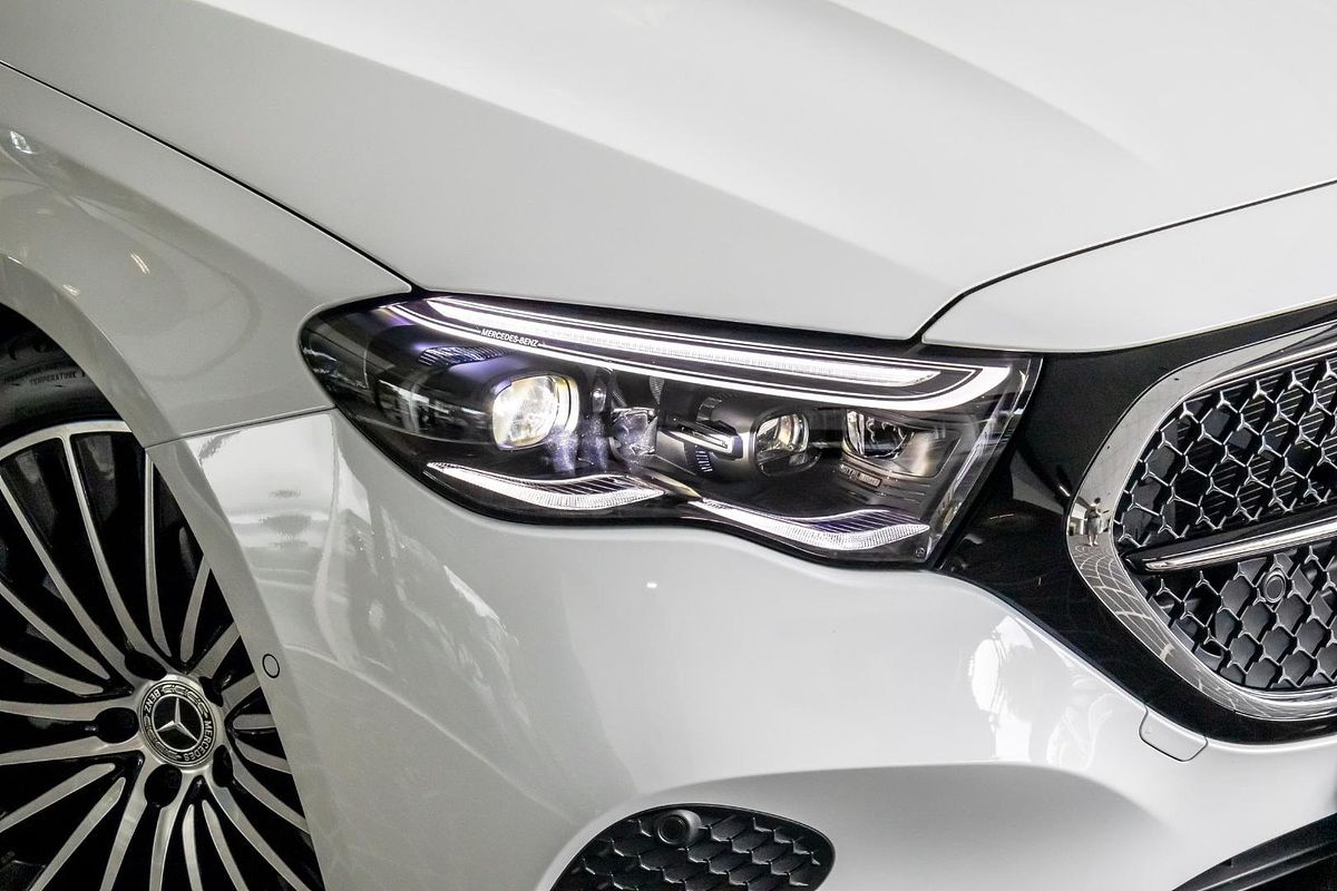 W214 805+055MY E200 SED 4dr 9G 9sp 2.0T/17kW