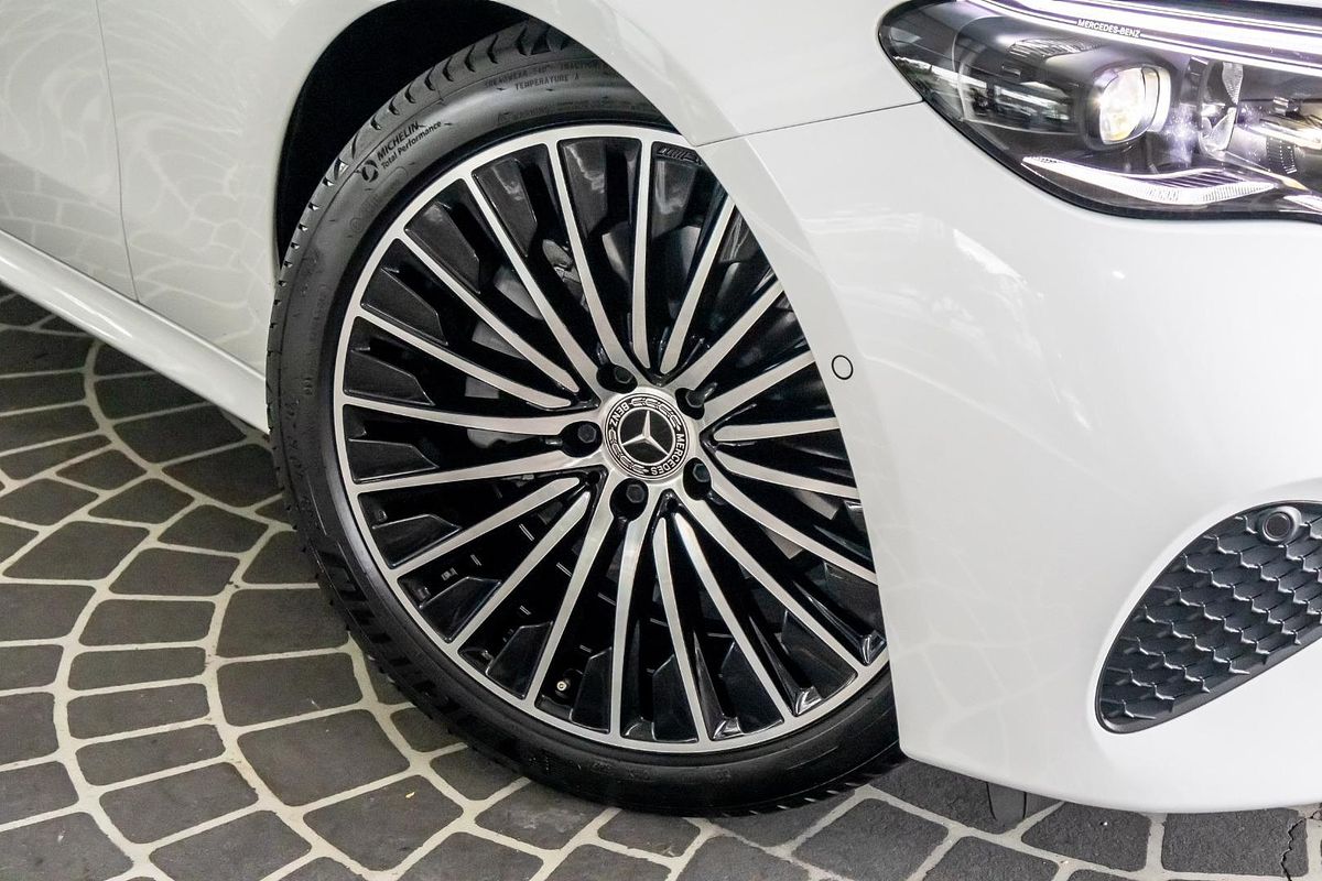 W214 805+055MY E200 SED 4dr 9G 9sp 2.0T/17kW