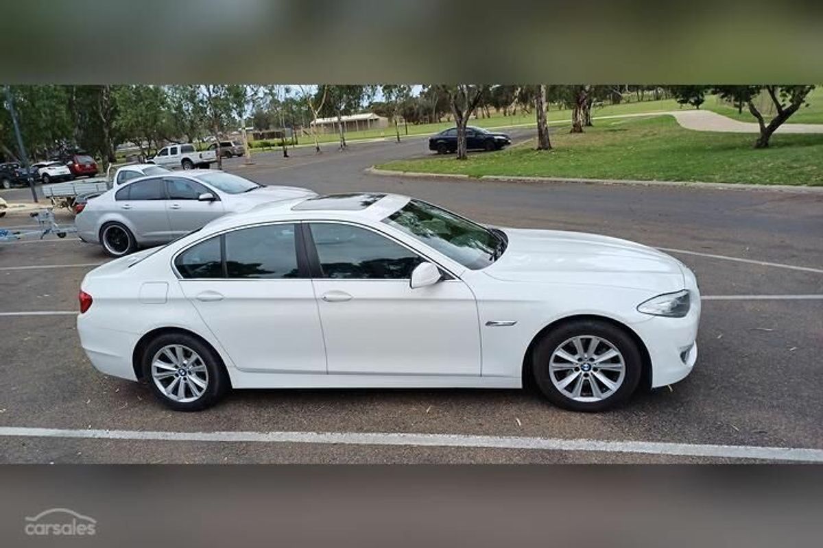 2012 BMW 5 Series 520d F10