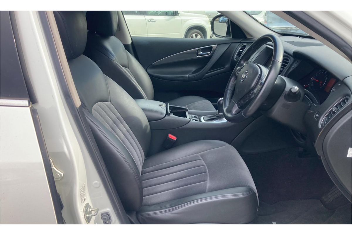 2009 Nissan Skyline 370GT