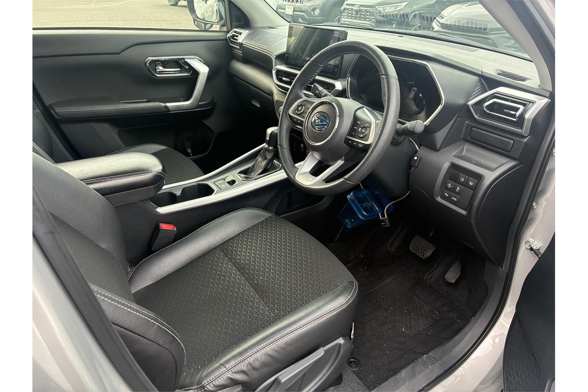 2022 Daihatsu Rocky Premium G HV