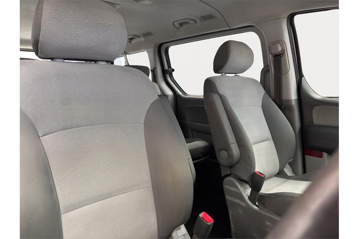 2017 Hyundai iMax TQ3-W Series II