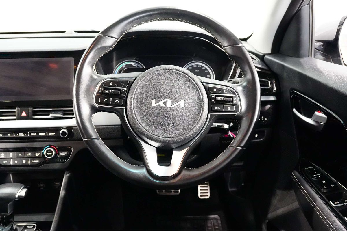 2021 Kia Niro Hybrid Sport DE