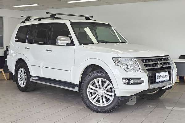 2017 Mitsubishi Pajero Exceed NX