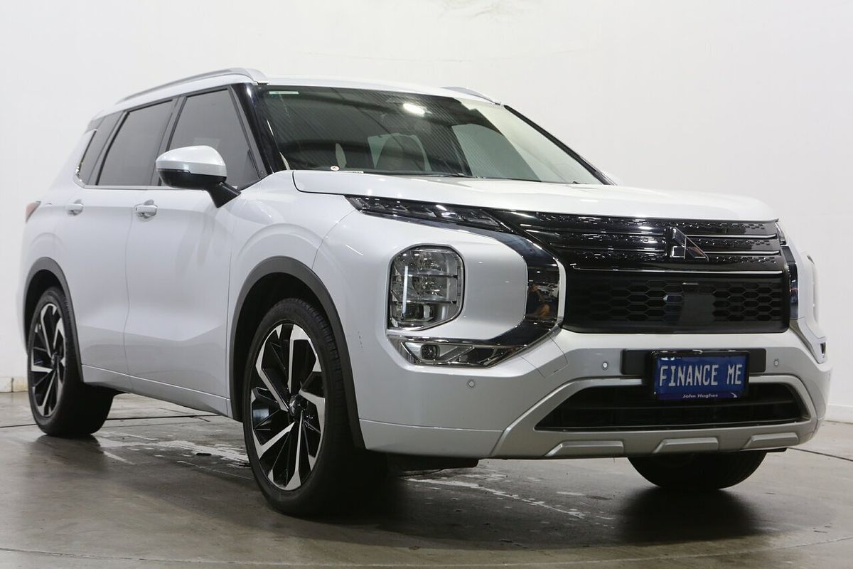 2022 Mitsubishi Outlander Exceed ZM