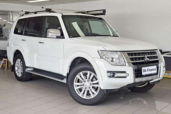 2017 Mitsubishi Pajero GLX NX