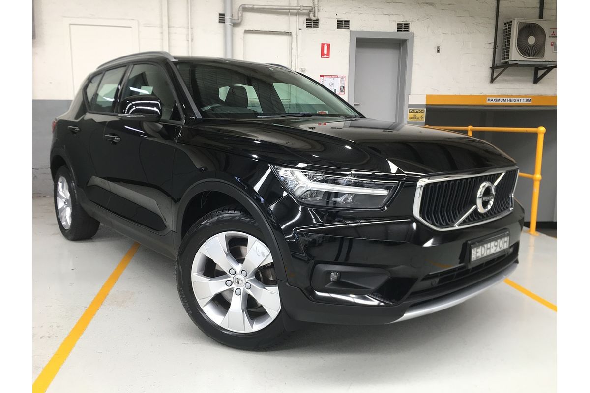 2019 Volvo XC40 T4 Momentum