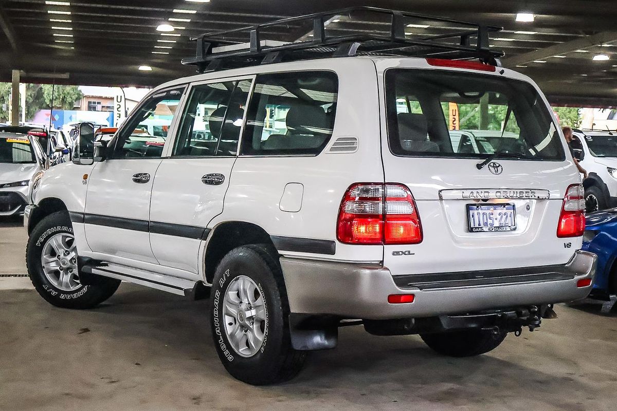 2004 Toyota Landcruiser GXL UZJ100R