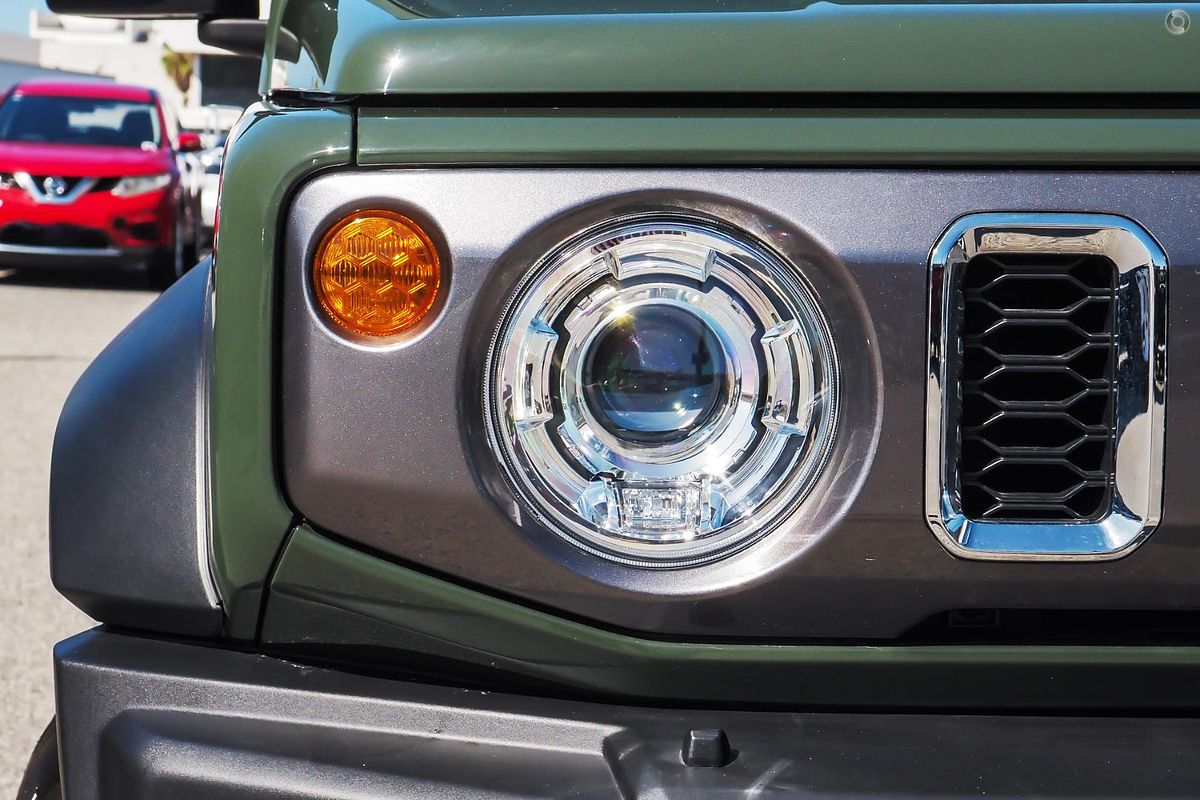 2025 Suzuki Jimny