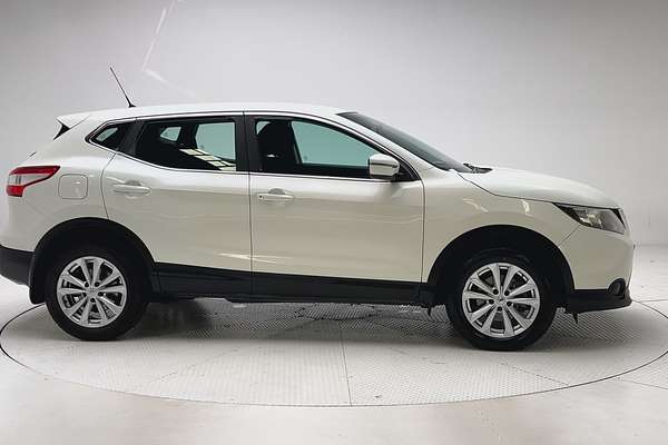 2017 Nissan QASHQAI ST J11 thumb-8