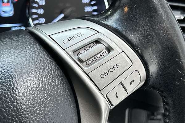 2017 Nissan QASHQAI ST J11 thumb-16