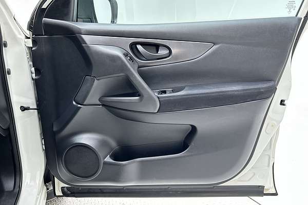 2017 Nissan QASHQAI ST J11 thumb-18