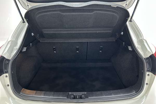 2017 Nissan QASHQAI ST J11 thumb-20