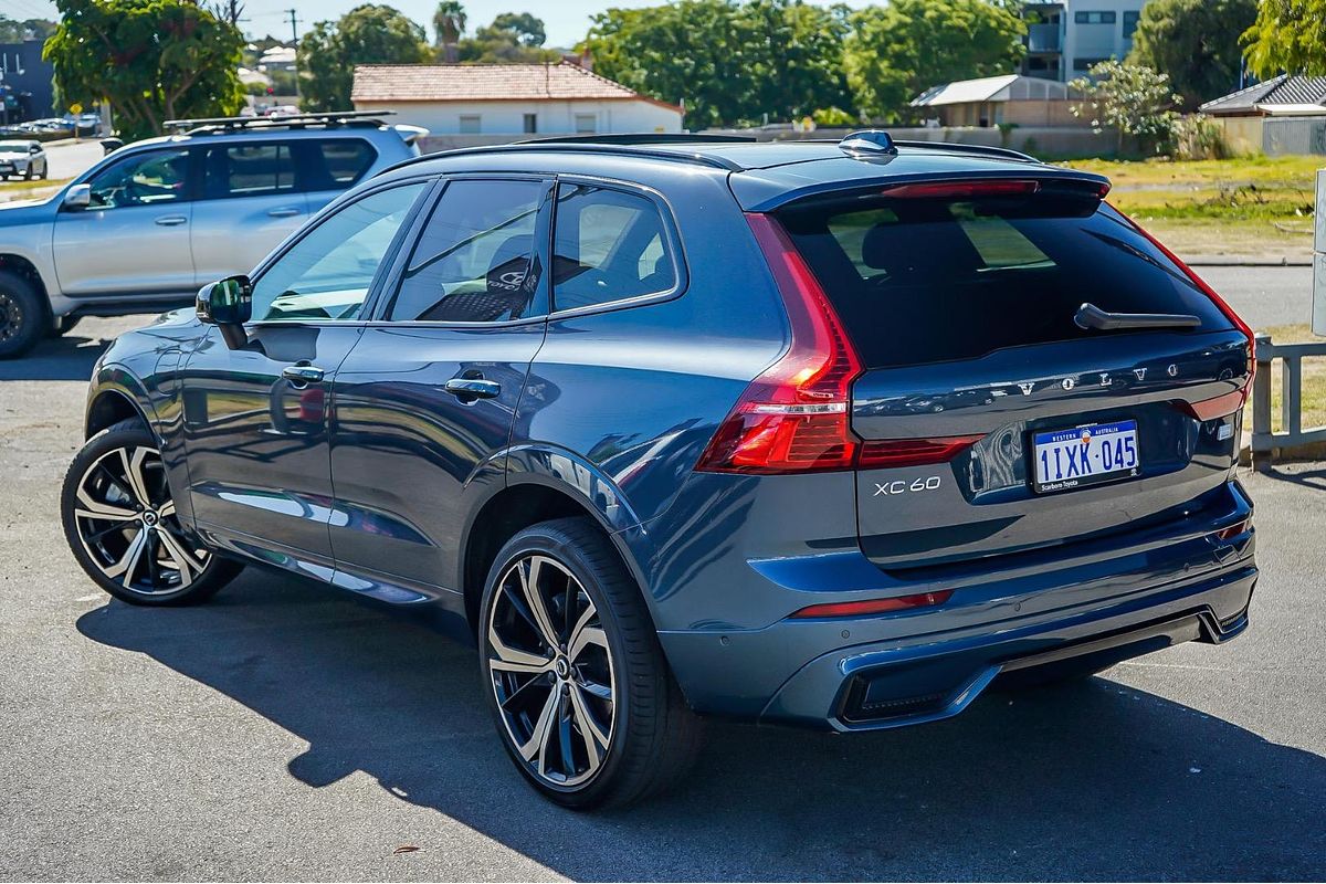 2023 Volvo XC60 Recharge Ultimate T8 Plug-In Hybrid