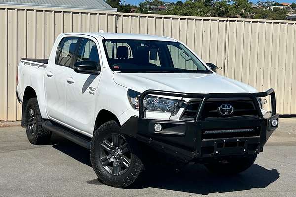 2023 Toyota Hilux SR GUN126R 4X4