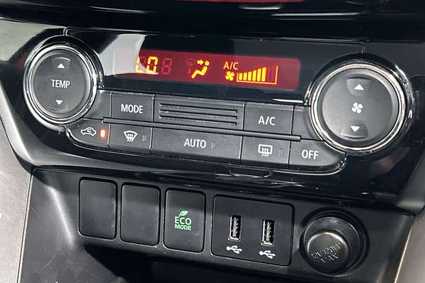 2019 Mitsubishi Eclipse Cross ES YA thumb-17