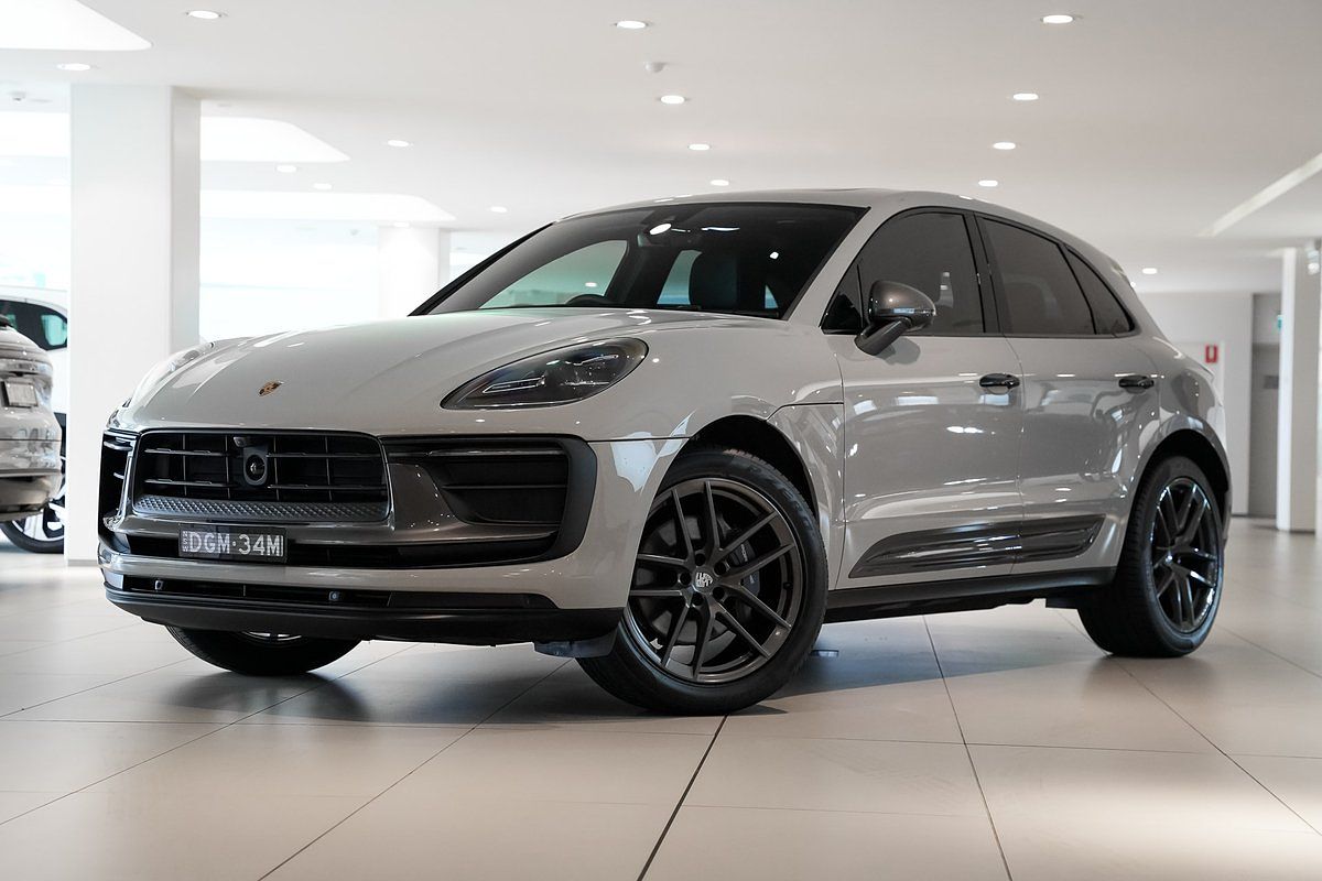 2024 Porsche Macan T 95B