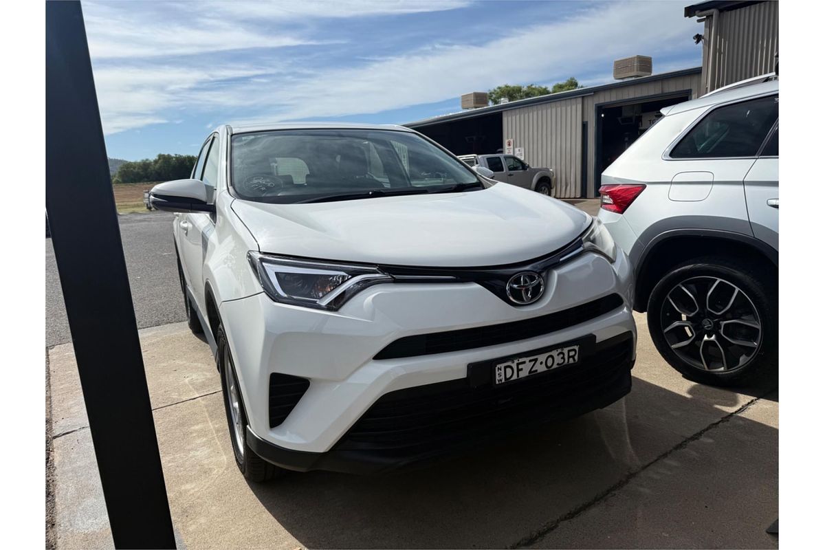 2016 Toyota RAV4 GX ZSA42R