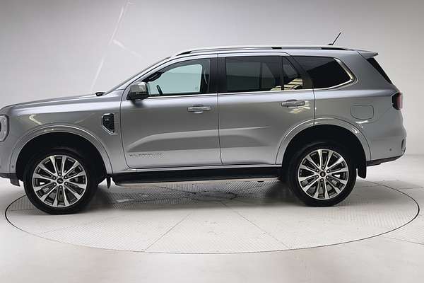 2024 Ford Everest Platinum 3.0L thumb-4