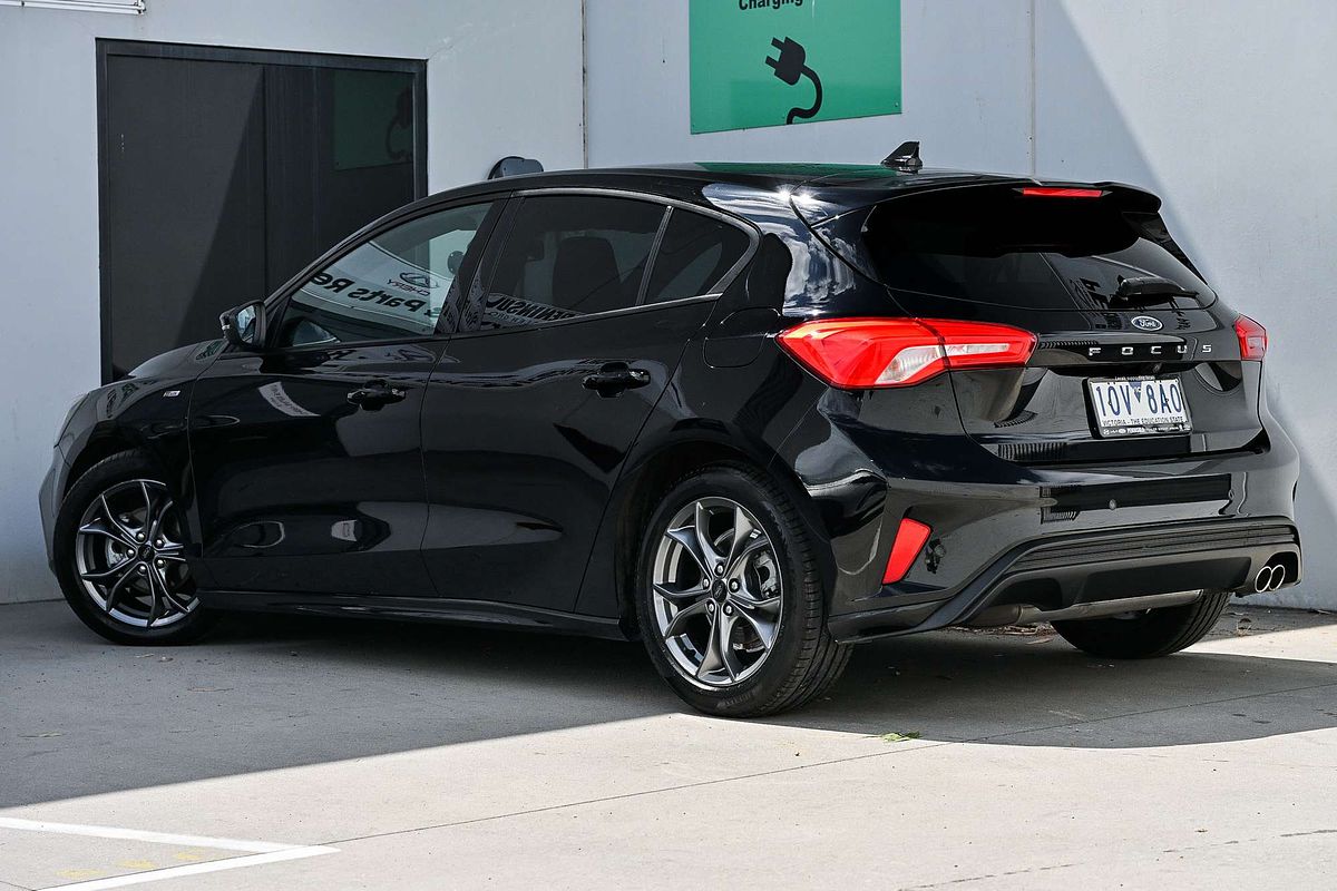 2018 Ford Focus ST-Line SA