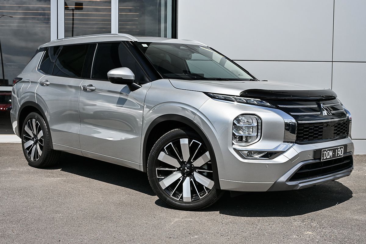 2025 Mitsubishi Outlander Exceed ZM