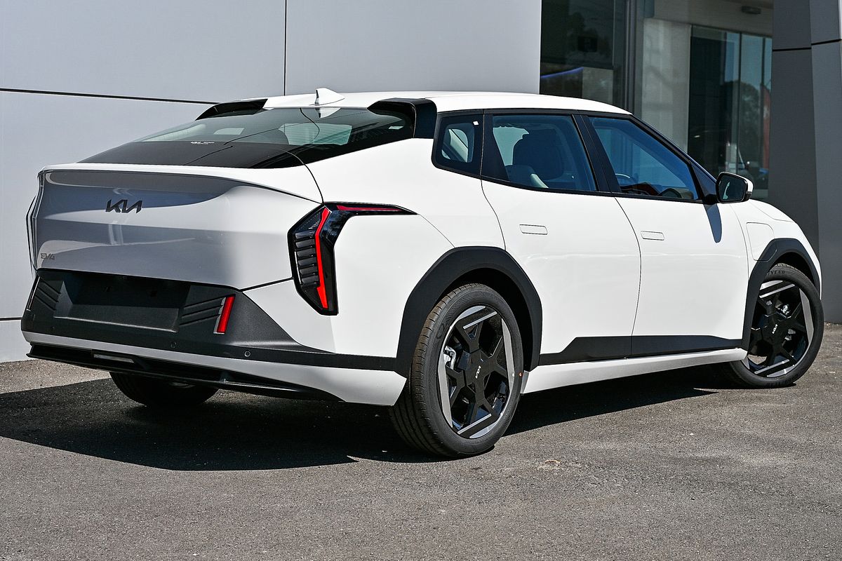 2025 Kia EV4 Earth Long Range CT