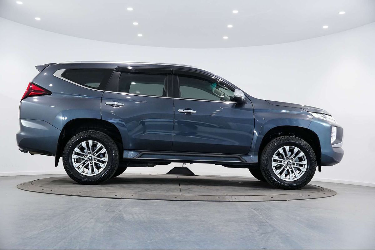 2022 Mitsubishi Pajero Sport GLX QF