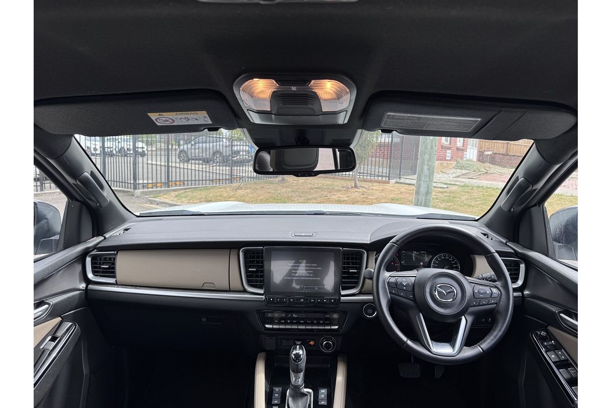 Mazda BT-50 F 6AUTO 3.0L DUAL CAB PICKUP SP 4X4