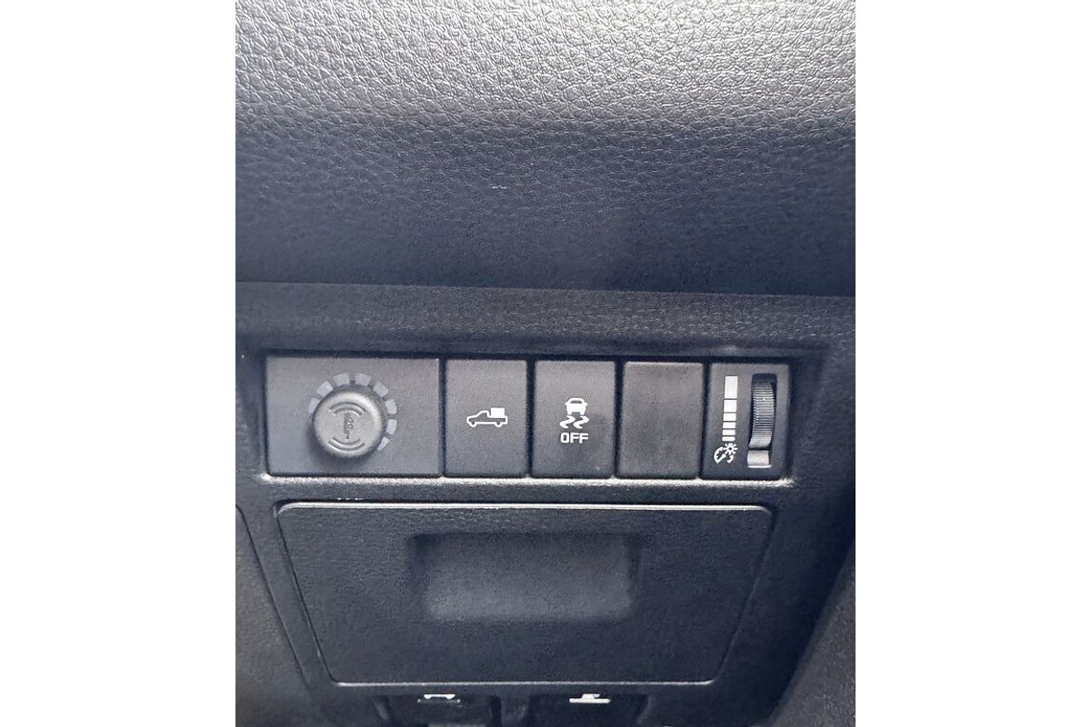 Mazda BT-50 F 6AUTO 3.0L DUAL CAB PICKUP SP 4X4