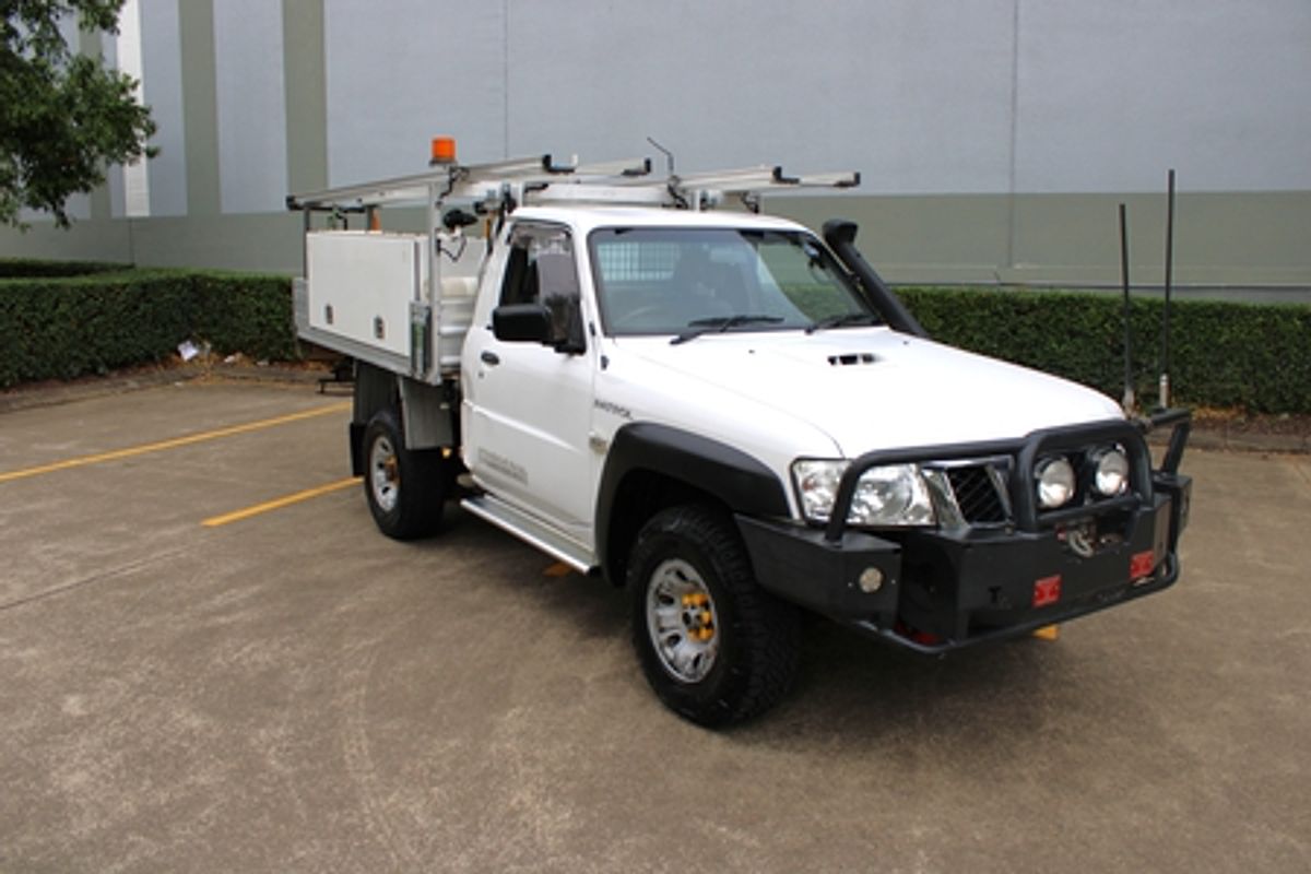 2015 Nissan Patrol DX Series 5 4X4