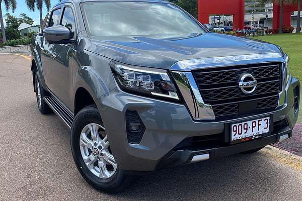 2025 Nissan Navara ST D23 4X4