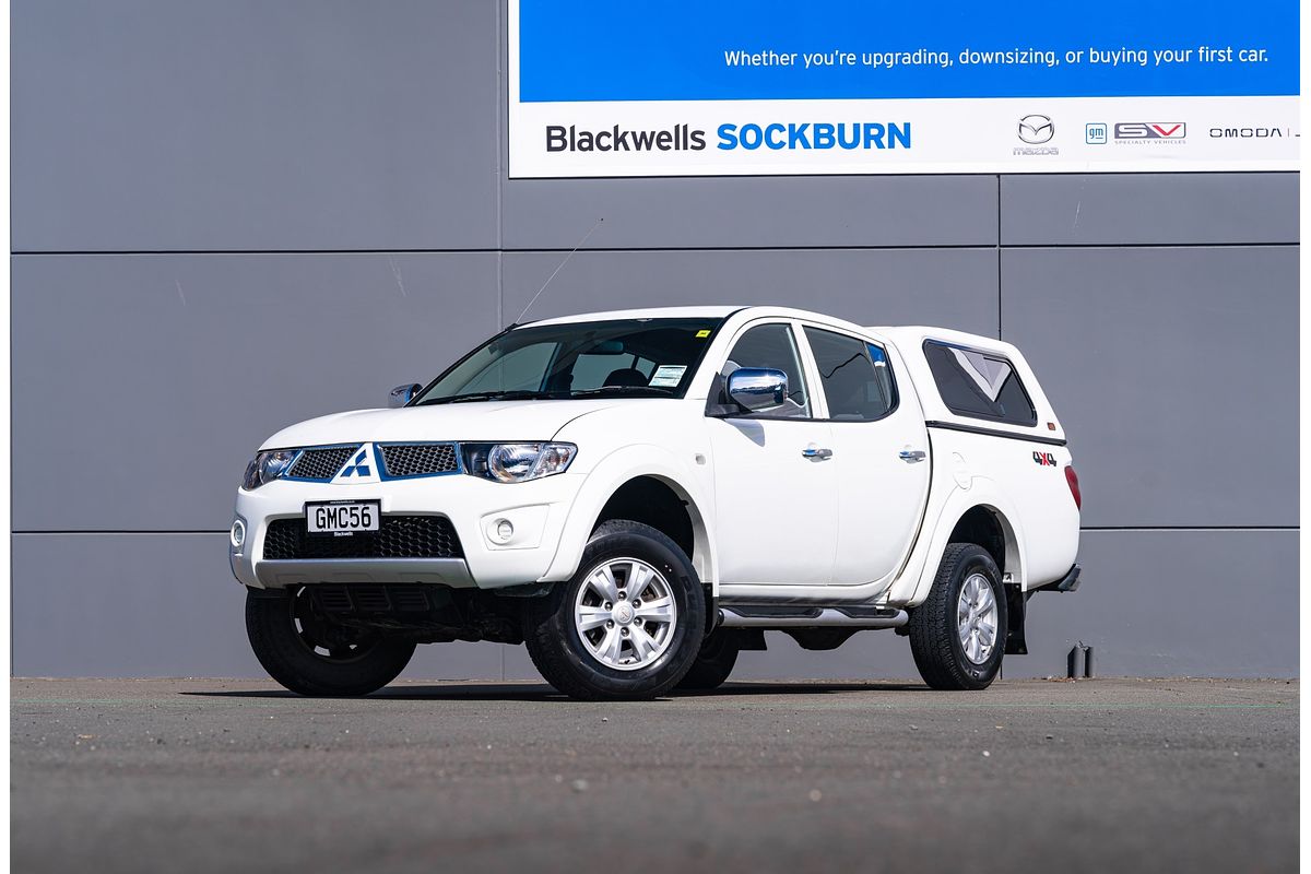 2012 Mitsubishi Triton 4Wd 2.5D D/Cab Glx M