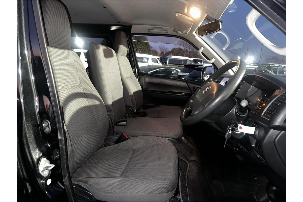 2016 Toyota Hiace 4WD Van DX GL Package