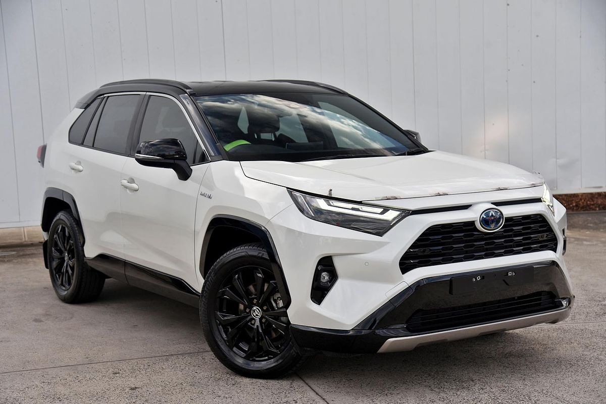 2021 Toyota RAV4 XSE AXAH52R