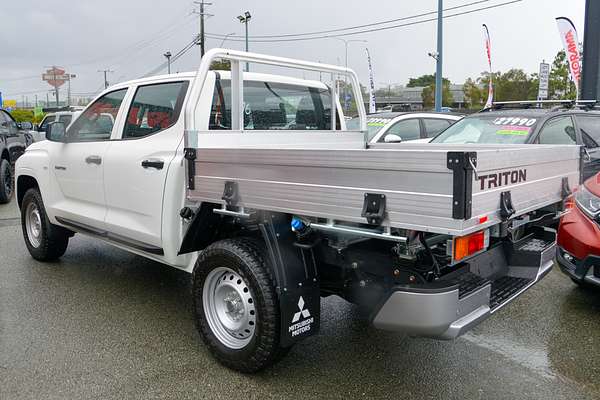 2025 Mitsubishi Triton GLX MV 4X4 thumb-3