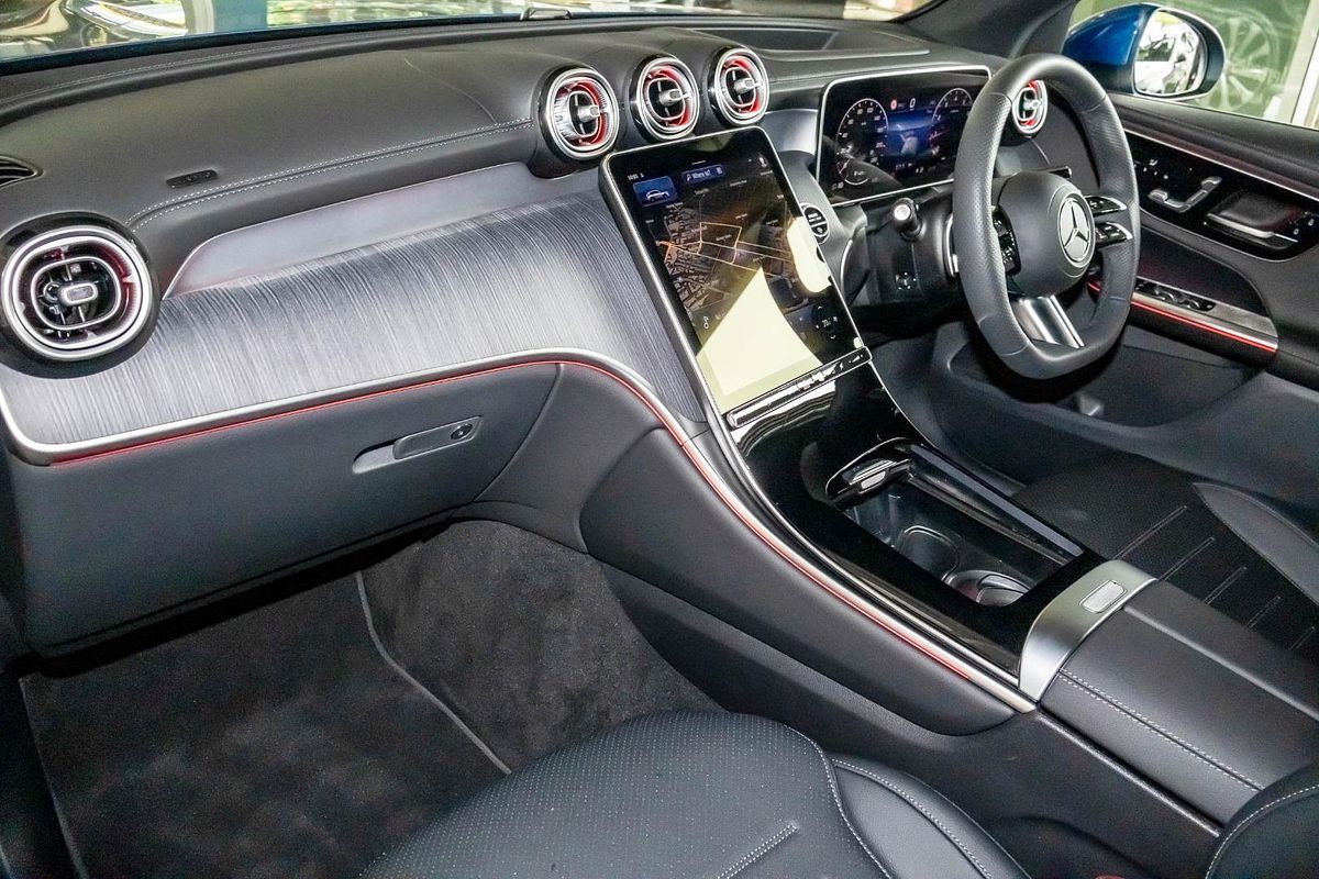 X254 805+055MY GLC200 WAG 9G 9 sp 2.0T/17kW