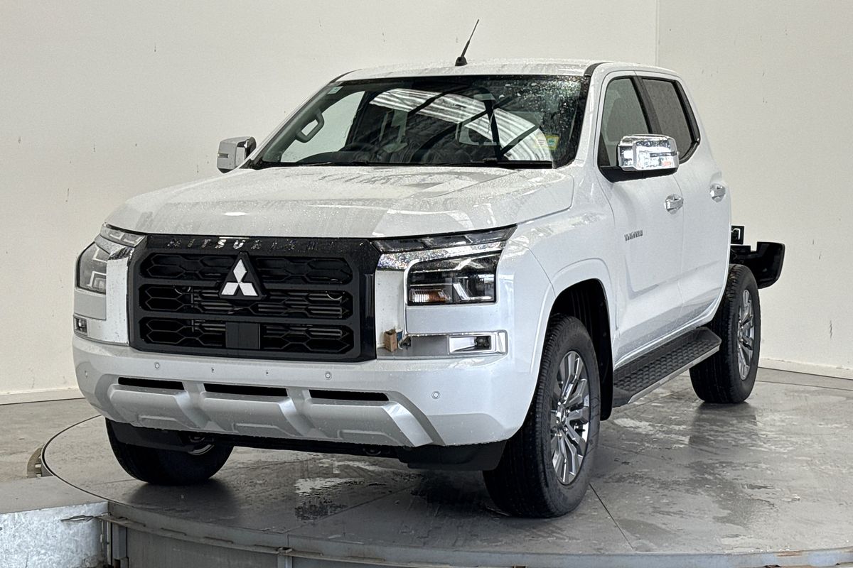 2025 Mitsubishi Triton GLS MV 4X4