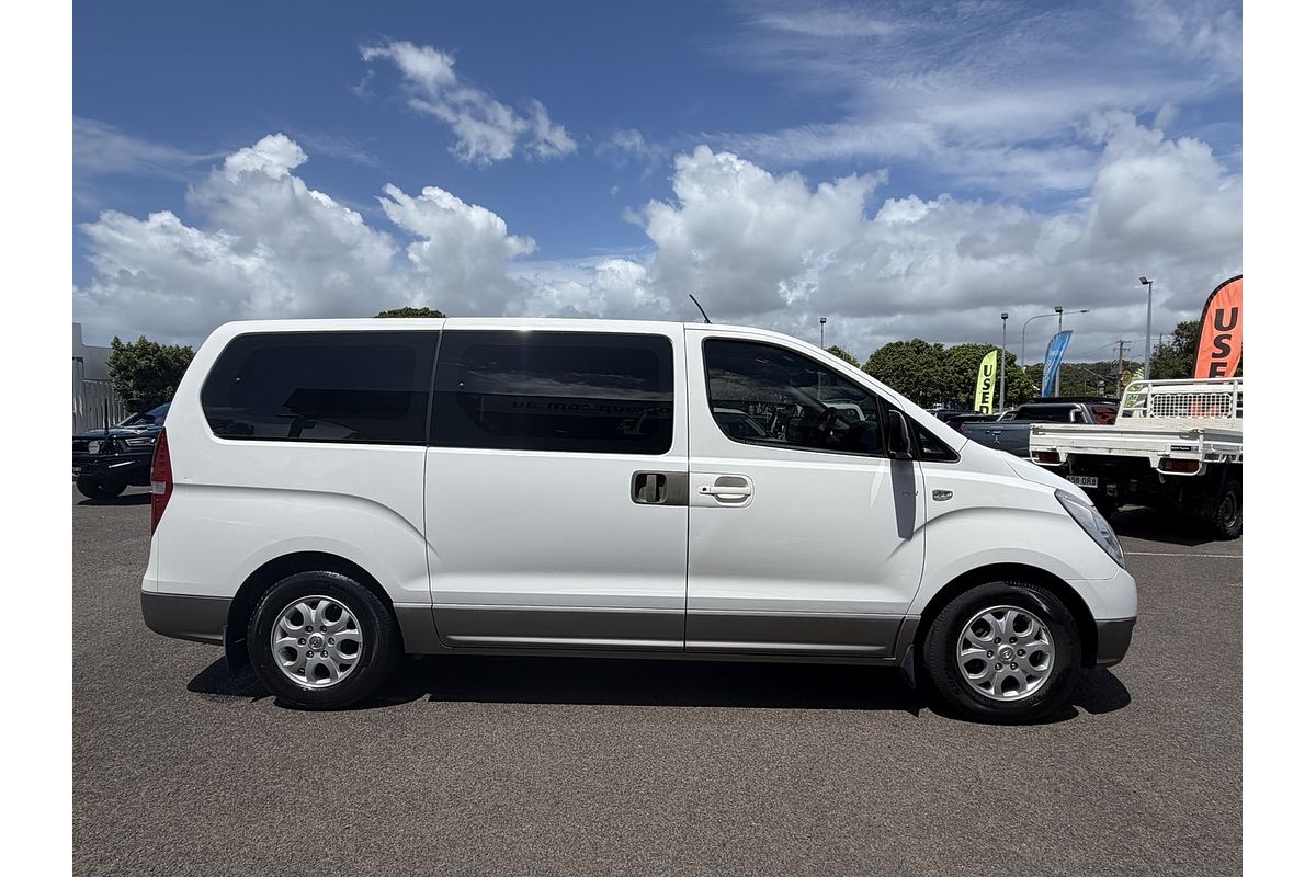 2015 Hyundai iMax TQ-W