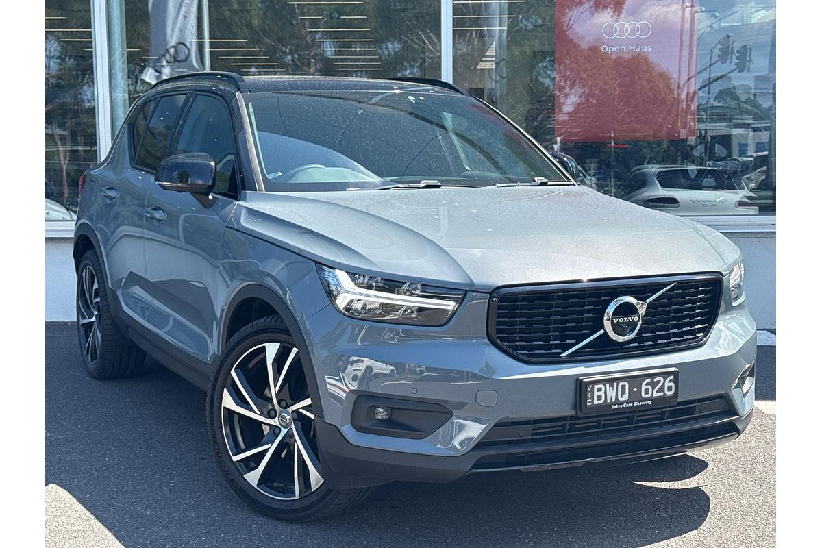 2021 Volvo XC40 T5 R-Design