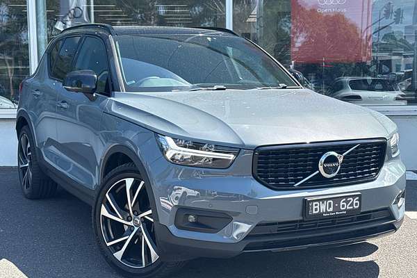 2021 Volvo XC40 T5 R-Design