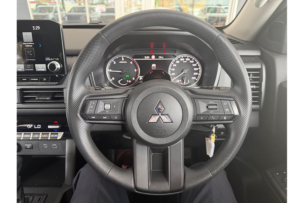 2025 Mitsubishi Triton GLX+ MV 4X4