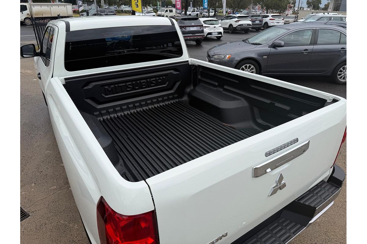 2025 Mitsubishi Triton GLX+ MV 4X4