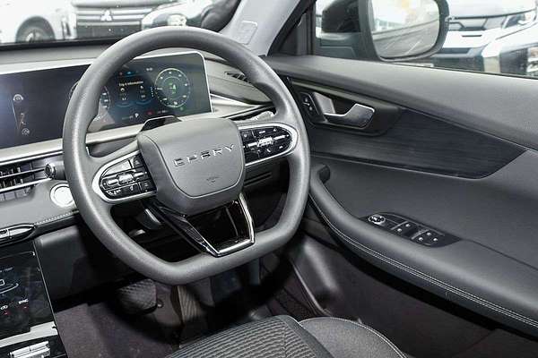 2026 Chery Tiggo 4 Hybrid Urban thumb-17