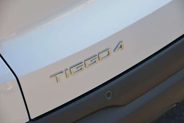 2025 Chery Tiggo 4 Hybrid Urban thumb-19