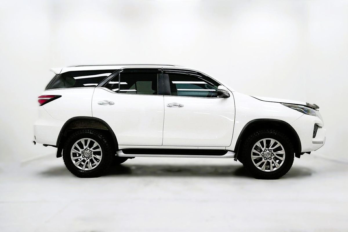 2022 Toyota Fortuner Crusade GUN156R