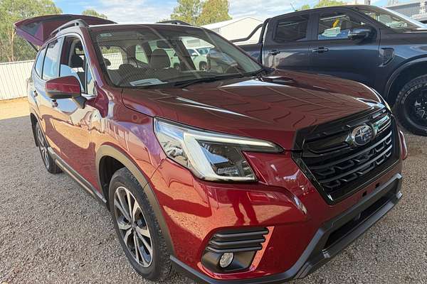 2023 Subaru Forester 2.5i Premium S5