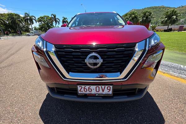 2025 Nissan X-TRAIL ST T33